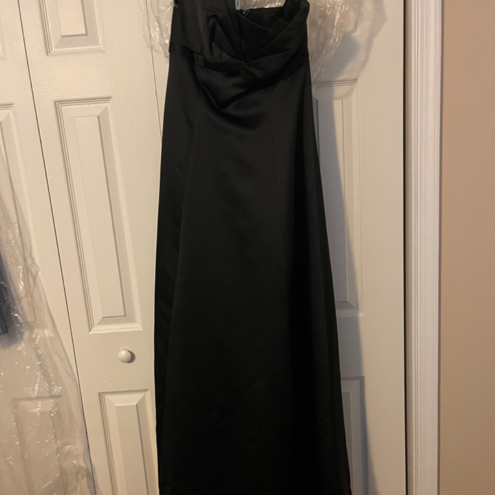 Prom dress - Picture 3 of 3